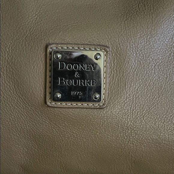 Dooney & Bourke Hobo Saaffiano Tan Leather Women's Bag 16”W x 11”H - Picture 2 of 12